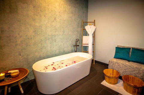 Mirage Whitsundays - Accommodation Gladstone 24