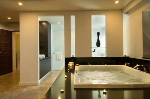Pullman Port Douglas Sea Temple Resort And Spa - Accommodation Gladstone 2