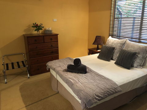 Serenity - Accommodation Gladstone 15