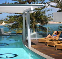 Rumba Beach Resort - Accommodation Gladstone