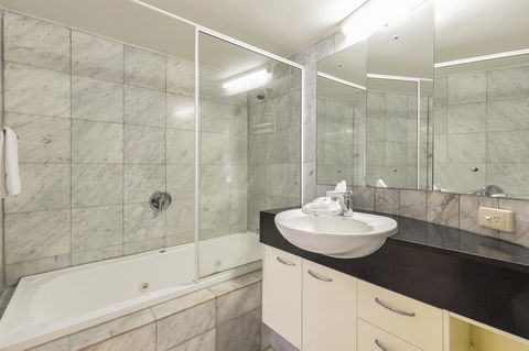 The Cove Noosa - Accommodation Gladstone 4