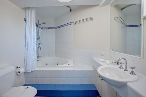 Nautilus Resort Mooloolaba - Accommodation Gladstone 32