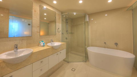 Cilento Mooloolaba - Accommodation Gladstone 18