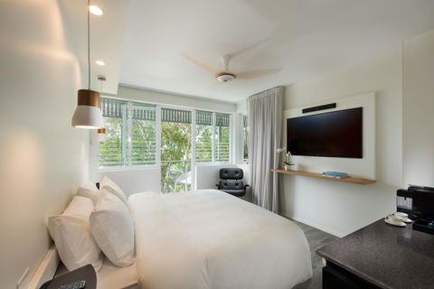 Heart Hotel And Gallery Whitsundays - Accommodation Gladstone 3