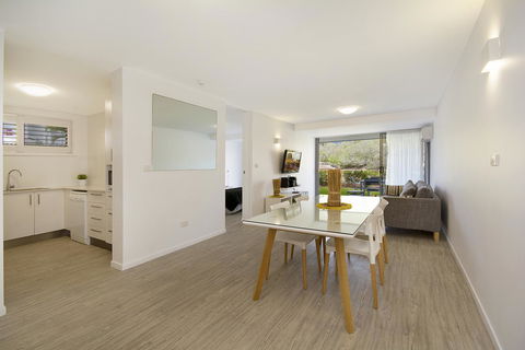 Jacaranda Noosa - Accommodation Gladstone 12