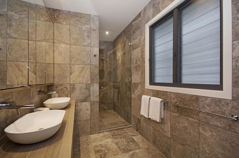 Jacaranda Noosa - Accommodation Gladstone 15