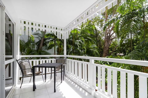 The White House Port Douglas - Accommodation Gladstone 25