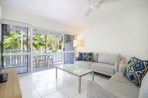 The White House Port Douglas - Accommodation Gladstone 27