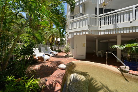 The White House Port Douglas - Accommodation Gladstone 19