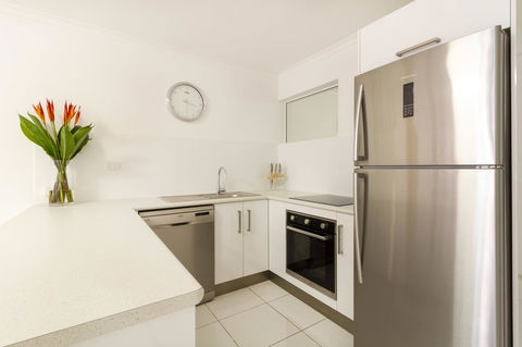 The White House Port Douglas - Accommodation Gladstone 11