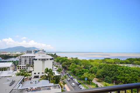 Pacific Hotel Cairns - Accommodation Gladstone 7