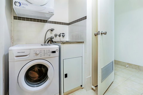 Noosa Tropicana - Accommodation Gladstone 40