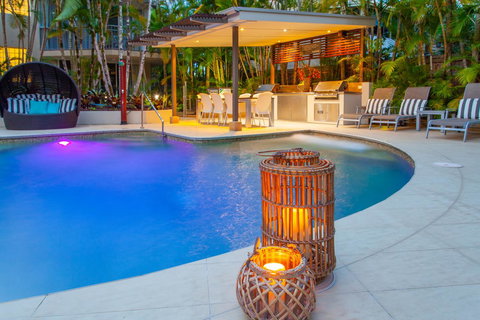 Noosa Tropicana - Accommodation Gladstone 1