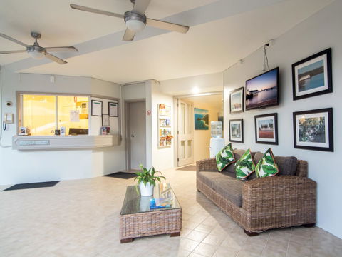 The Port Douglas Queenslander - Accommodation Gladstone 23