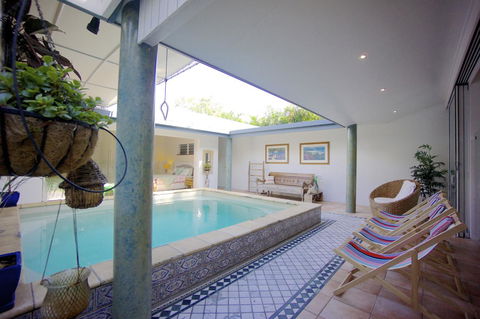 [ ANDY'S BEACH HOUSE ] - Accommodation Gladstone 20