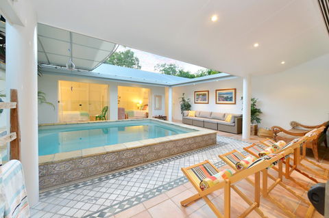 [ ANDY'S BEACH HOUSE ] - Accommodation Gladstone 15