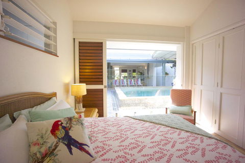 [ ANDY'S BEACH HOUSE ] - Accommodation Gladstone 19