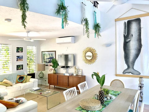 [ ANDY'S BEACH HOUSE ] - Accommodation Gladstone 41