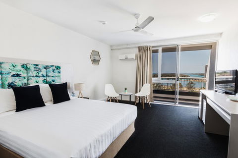 Greenmount Beach House - Accommodation Gladstone 12