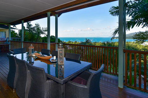 Bella Vista On Nara Pets Welcome - Accommodation Gladstone 4