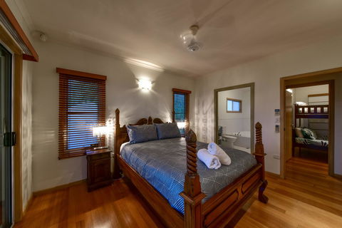 Bella Vista On Nara Pets Welcome - Accommodation Gladstone 13