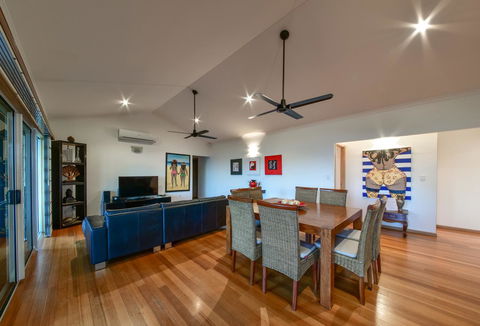 Bella Vista On Nara Pets Welcome - Accommodation Gladstone 9