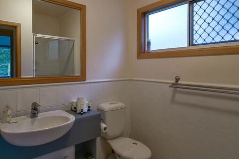 Bella Vista On Nara Pets Welcome - Accommodation Gladstone 17