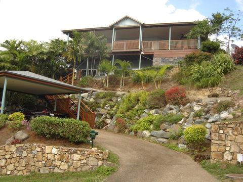 Bella Vista On Nara Pets Welcome - Accommodation Gladstone 28