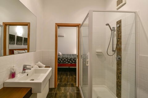 Bella Vista On Nara Pets Welcome - Accommodation Gladstone 25