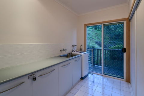 Bella Vista On Nara Pets Welcome - Accommodation Gladstone 19