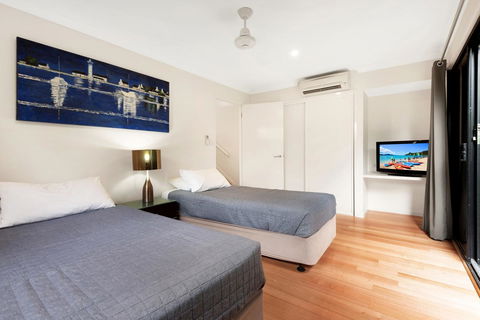 Shorelines - Accommodation Gladstone 7