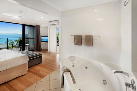 Shorelines - Accommodation Gladstone 2
