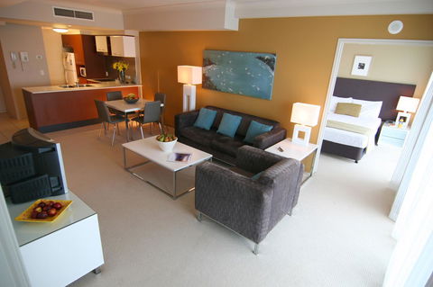 Mantra Towers Of Chevron - Accommodation Gladstone 16