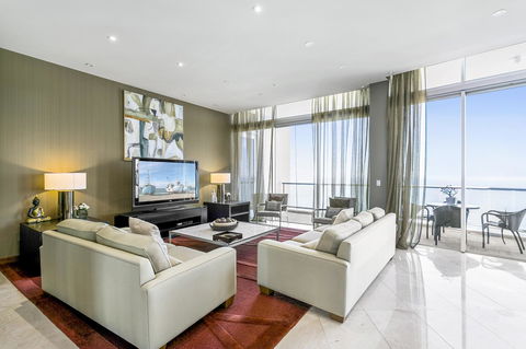 Mantra Towers Of Chevron - Accommodation Gladstone 9