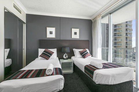 Mantra Towers Of Chevron - Accommodation Gladstone 21