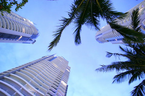 Mantra Towers Of Chevron - Accommodation Gladstone 4
