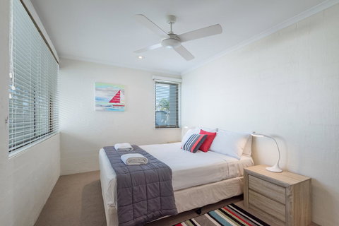Munna Beach Apartments - Accommodation Gladstone 6