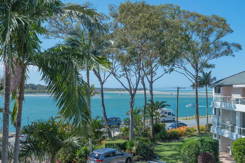 Munna Beach Apartments - Accommodation Gladstone 2