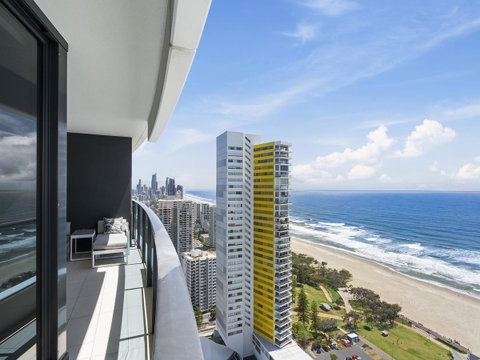 Oracle Resort Broadbeach - Gclr - Accommodation Gladstone 17