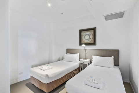 Oracle Resort Broadbeach - Gclr - Accommodation Gladstone 42