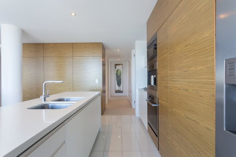 Oracle Resort Broadbeach - Gclr - Accommodation Gladstone 38