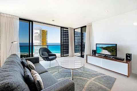 Oracle Resort Broadbeach - Gclr - Accommodation Gladstone 4