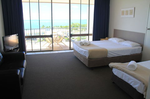 Ocean Views At Whitsunday Terraces Resort - Accommodation Gladstone 11