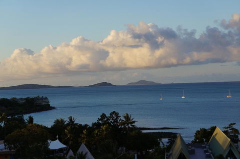 Ocean Views At Whitsunday Terraces Resort - Accommodation Gladstone 17