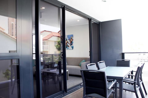 Synergy Broadbeach - Official - Accommodation Gladstone 22