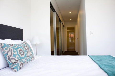 Synergy Broadbeach - Official - Accommodation Gladstone 16