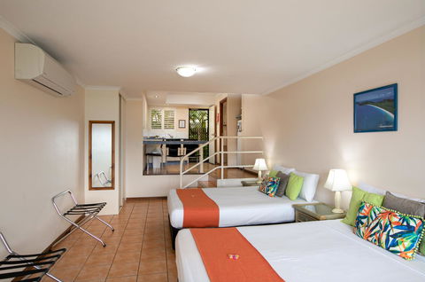 Sunlit Waters Studio Apartments - Accommodation Gladstone 29