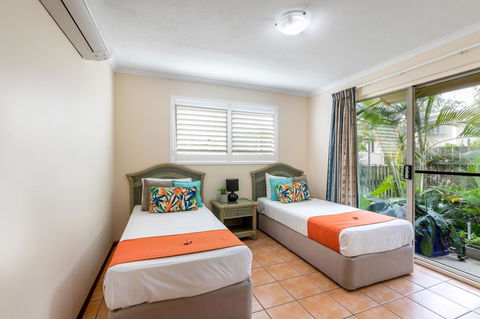 Sunlit Waters Studio Apartments - Accommodation Gladstone 37