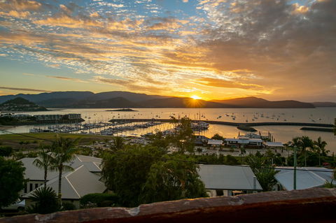 Sunlit Waters Studio Apartments - Accommodation Gladstone 18