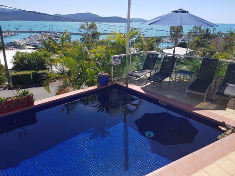 Sunlit Waters Studio Apartments - Accommodation Gladstone 4